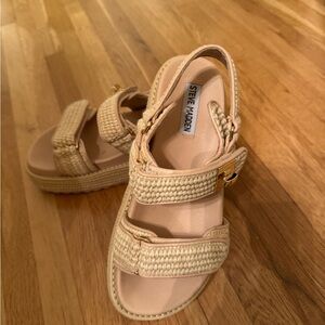 Steve Madden Bigmona Natural Raffia Sandals Size 7